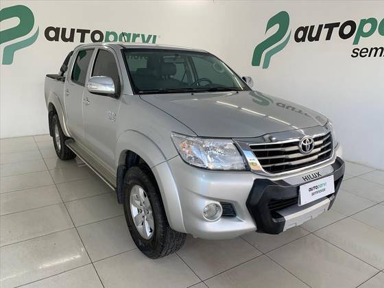 TOYOTA HILUX 2.7 SRV 4X4 CD 16V FLEX 4P AUTOMÁTICO TOYOTA HILUX 2.7 SRV 4X4 CD 16V FLEX 4P AUTOMÁTICO